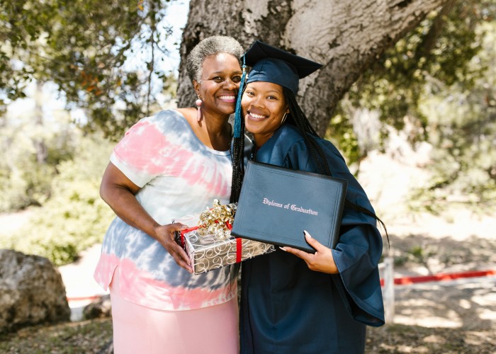Best Convocation Gifts to Celebrate Success