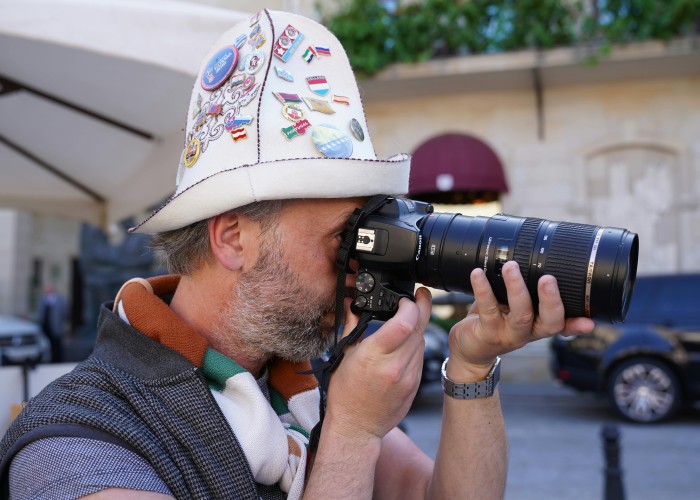 Confronto: DSLR vs. Mirrorless per Viaggiatori Europei