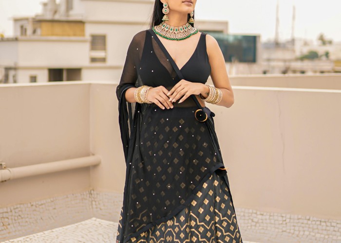 Black Blouse for Saree: The Timeless Fashion Staple Every Woman Needs