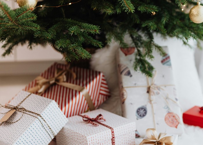 Unisex Christmas Gifts: Thoughtful & Fun Ideas for Everyone