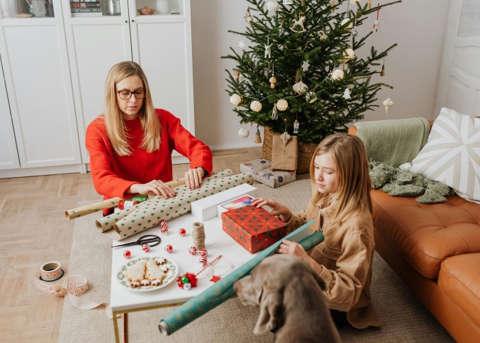 Silver Gifts for Women: Elegant, Meaningful & Timeless Ideas She’ll Love