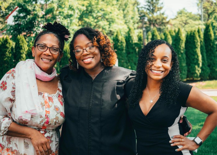 The Unsung Hero: Best Mother’s Day Gifts for Sister That Offer Real Rest