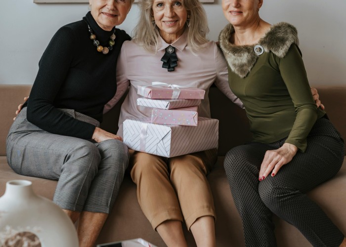 he Celebration of a Lifetime: Best Gifts for 70th Birthday Woman