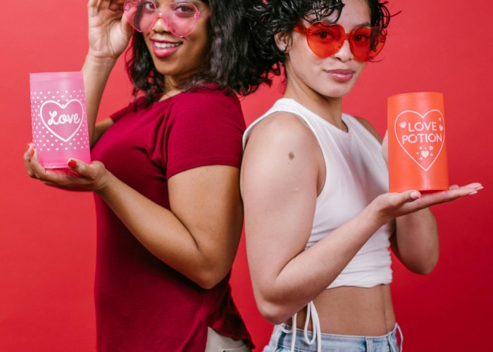 Budget Brilliance: The Best $25 Gift Ideas for Her That Feel Incredibly Expensive