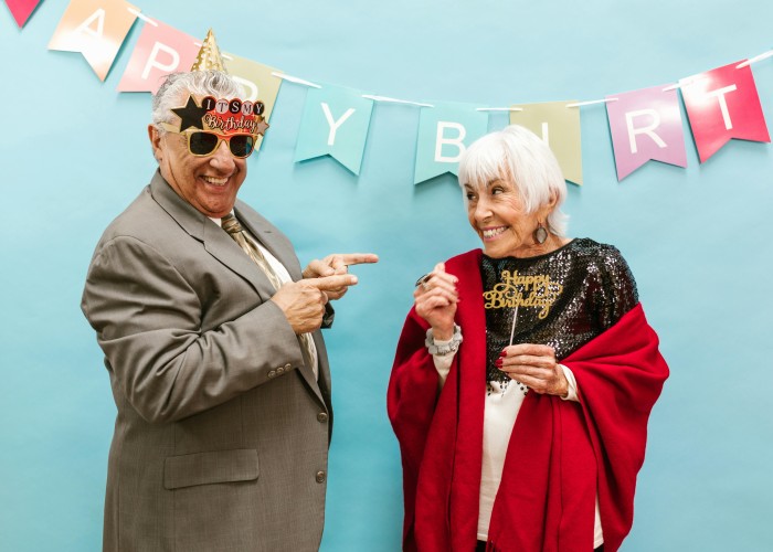 Best Gifts for 70th Birthday Man: Thoughtful, Timeless & Meaningful Ideas