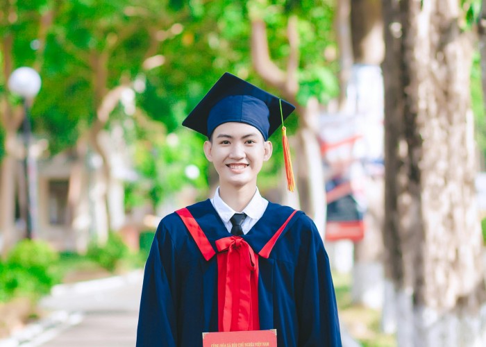 Male Graduation Gifts: Unique, Meaningful & Memorable Ideas for Every Graduate