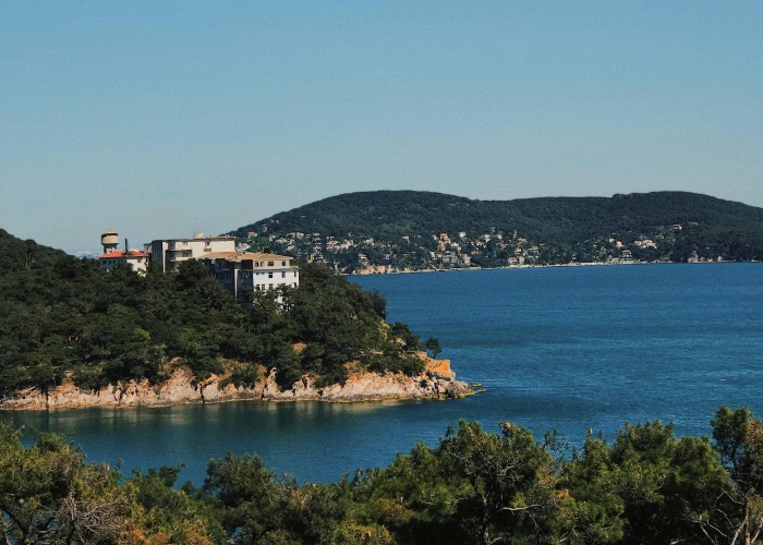 Liechtenstein Panorama Trail Tour Trek Guide Breathtaking Ridge Adventure