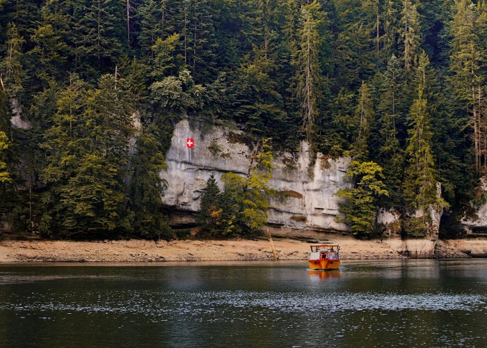 Journey Through the Swiss Alps: Gotthard Panorama Express Boat and Train Combo From Lucerne to Lugano Via The Gotthard Tunnel