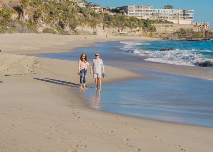Titlis Cliff Walk: Europe’s Highest Suspension Footbridge at Over 3000 M with Glacier Views