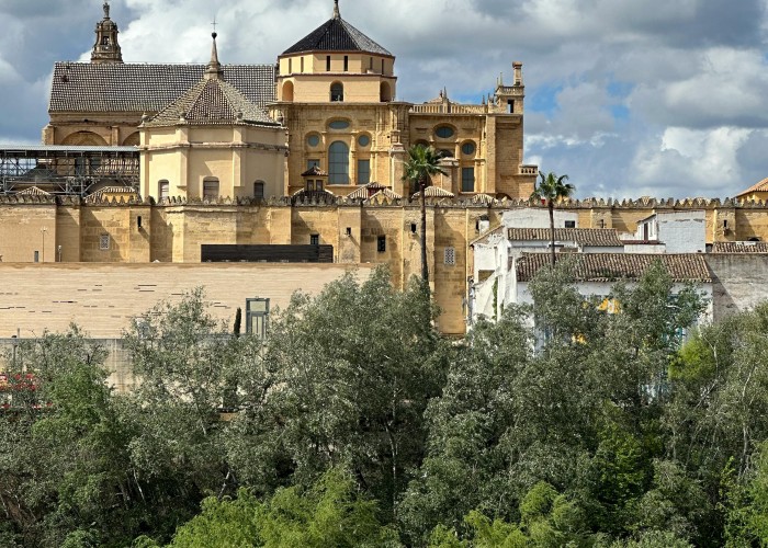 Bern Old Town Gurten Hill Hiking Loop City Heritage Combined With Urban Hill Trail